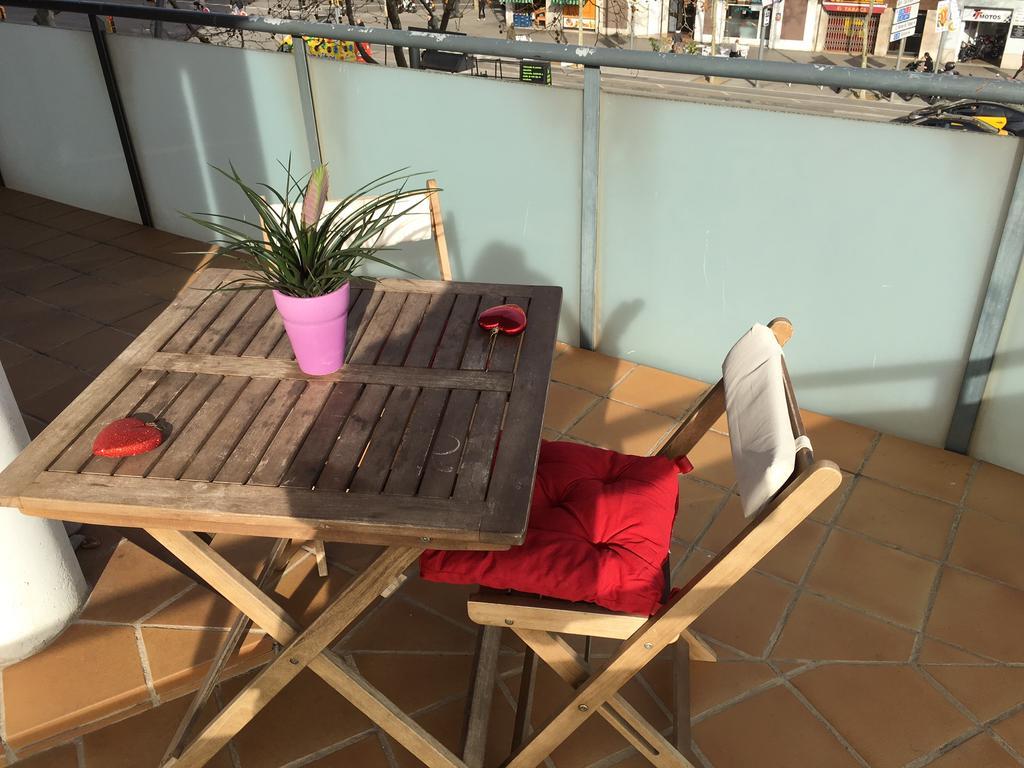 New & Sunny Apartment Barcelona Luaran gambar