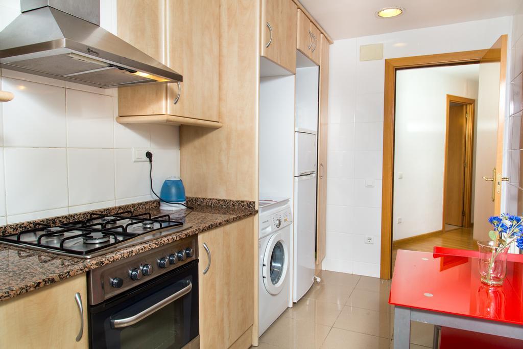 New & Sunny Apartment Barcelona Luaran gambar