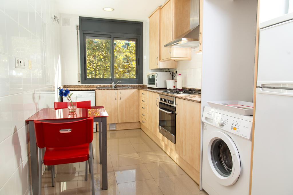 New & Sunny Apartment Barcelona Luaran gambar