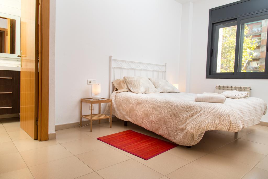 New & Sunny Apartment Barcelona Luaran gambar