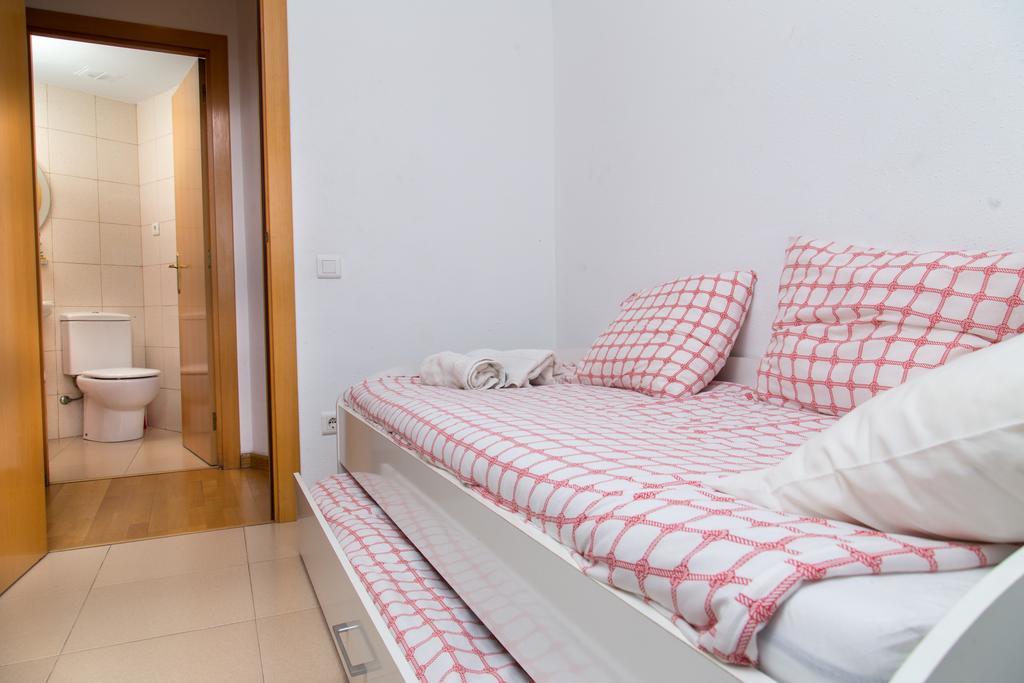 New & Sunny Apartment Barcelona Luaran gambar