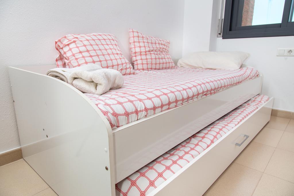 New & Sunny Apartment Barcelona Luaran gambar
